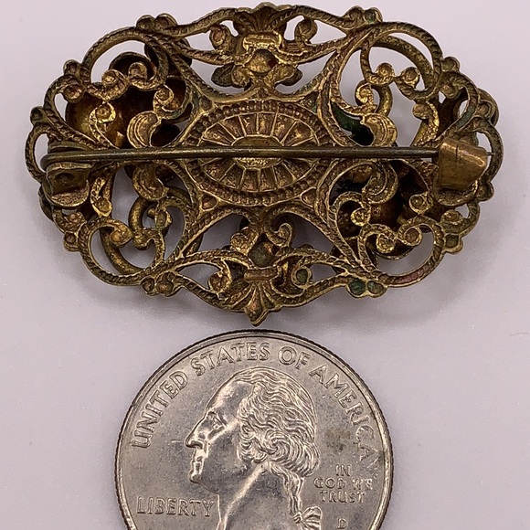 Grape Themed Red Glass Cabochon Brooch - Picture 2 of 3